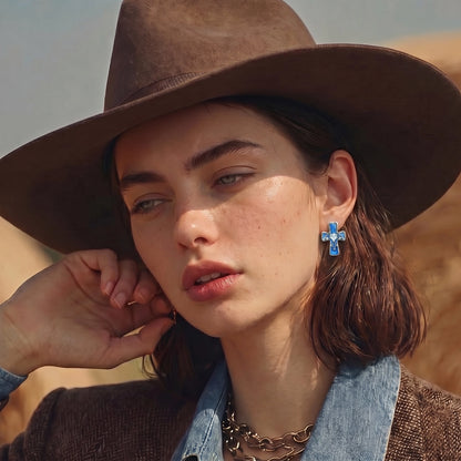 Boucles d'Oreilles Gothiques Croix Cœur | Alora Jewelry